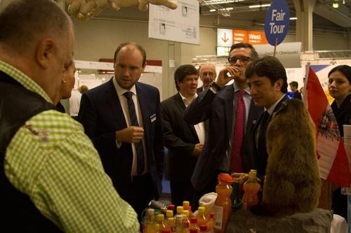 IFIA President tests the inventions