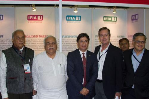 VIP Guests in IFIA Booth