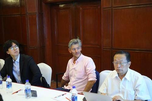 From right to left: Dr. Xuan from China, Mr. Fernandez from Portugal and IFIA Delegate from South Korea