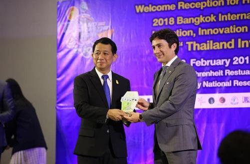 Prof Sirirurg Songsivilai, Secretary-general of National Research Council of Thailand awards IFIA President, Alireza Rastegar