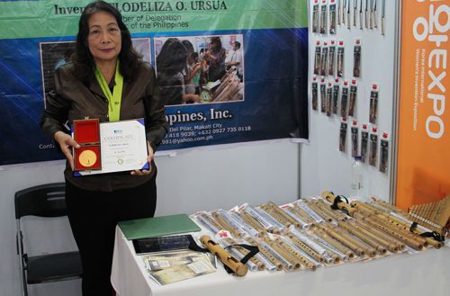 Inventor: Mrs. Flordeliza URSUA from PHILIPPINES Invention: The ornamental design for A FLUTE. Bamboo flute Musical Instrument