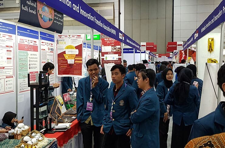 Visitors in Thailand Inventor's Day 2019