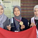 IFIA Best International Medal is Awarded to Putry Ranadani, Yasinta N.A, Wafa N.A, Febriansyah D.P from Indonesia for the invention ”Mycoremediation and Zeolite Filter with Sensor for Textile and Batik Wastewater Treatment”